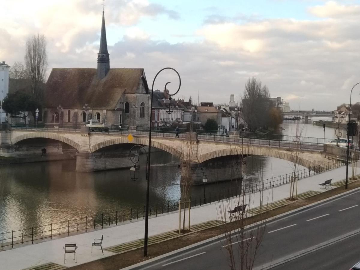 Chambre Privee Dans Maison Centre-Ville Sens Petit-Dejeuner Compris Bagian luar foto